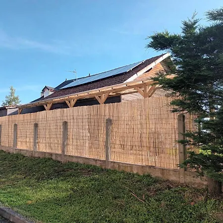 Le Miraillet, בית נופש Saint-Illide